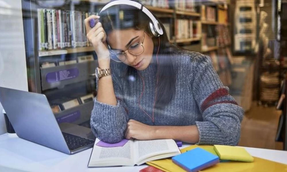 H καθημερινή συνήθεια που μπορεί να βελτιώσει τη μνήμη μας